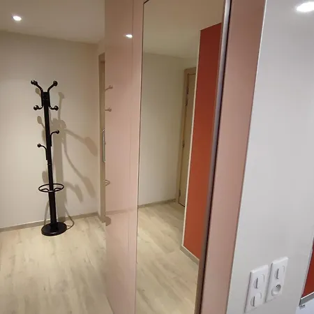 Lägenhet Moderne Pmr Avec Balcon Et Parking A - Fr-1-555-102 Aix-les-Bains